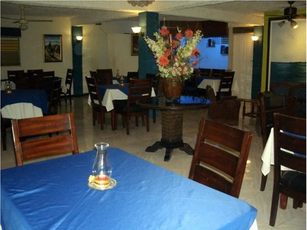 Chic Hotel Montecristi Monte Cristi 2*,